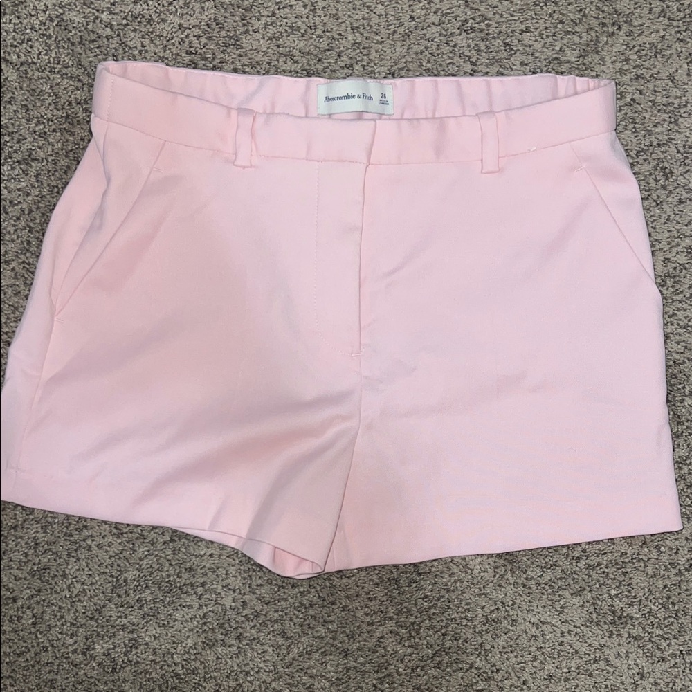 Abercrombie & Fitch Light Pink Women's Bermudas
